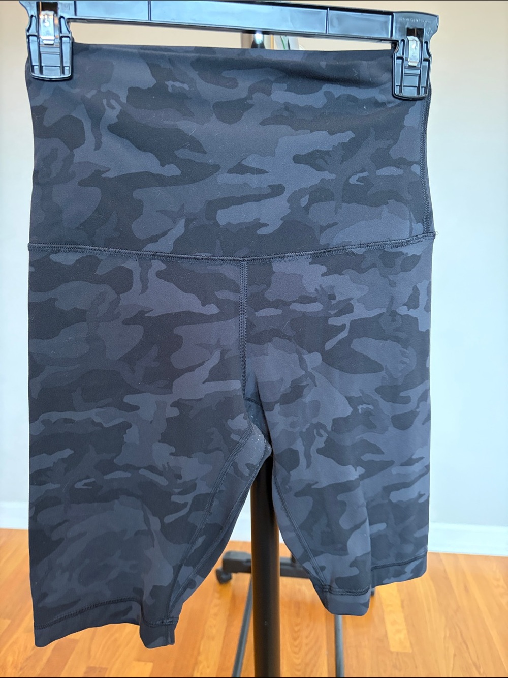 lululemon athletica align Black Camo High-Rise Bike Shorts - Picture 5 of 5